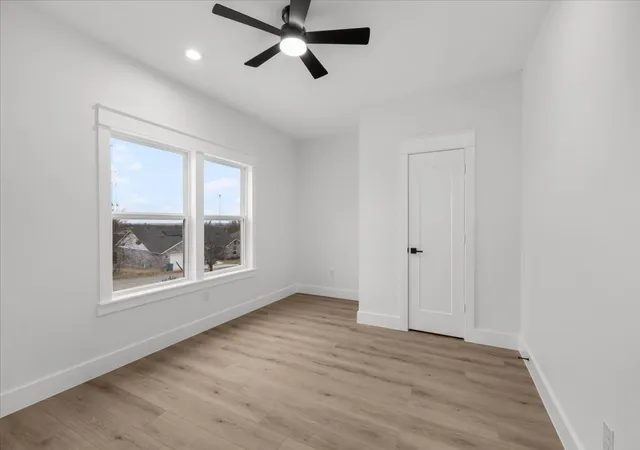 Photo 3 of Sale Pending at 332 Hillcroft Rd, Fort Worth, TX 76108 | MLS# 21137145 | Listing updated on 2026-08-24