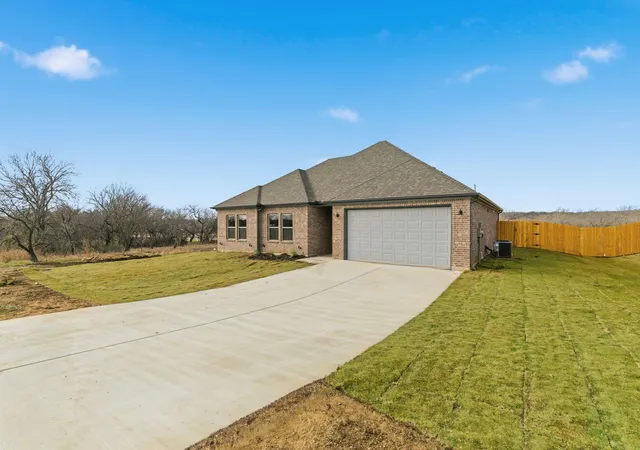 Homes for sale in Bridgeport, TX | 502 Cumberland Trl, Bridgeport, TX 76458 | MLS# 21130065