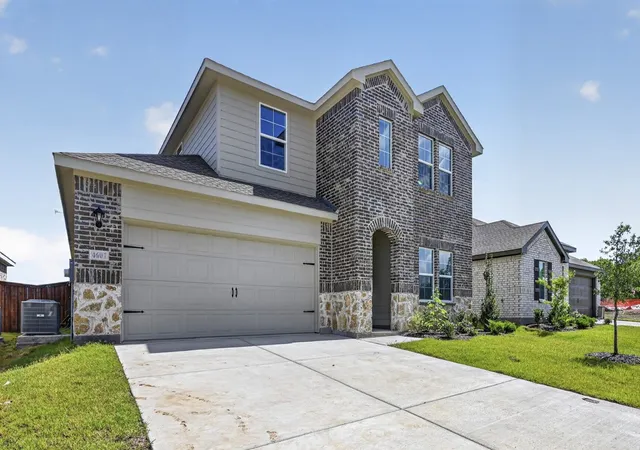 Photo 1 of Sale Pending at 4607 Enclave Dr, Sanger, TX 76266 | MLS# 21137775 | Listing updated on 2026-08-04