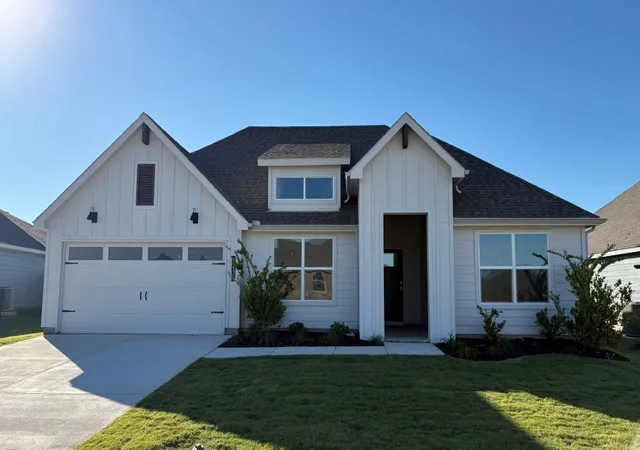 Homes for sale in Granbury, TX | 4206 Cornerstone Cir, Granbury, TX 76048 | MLS# 21137823