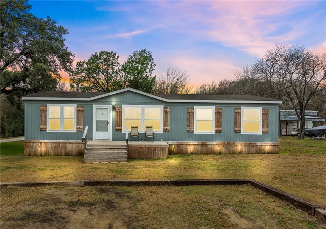 Photo 1 of Sale Pending at 135 Chisholm Pass, Whitney, TX 76692 | MLS# 21138306 | Listing updated on 2026-08-17