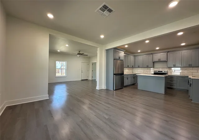 Homes for sale in Sulphur Springs, TX | 907 Davis St S, Sulphur Springs, TX 75482 | MLS# 21137912