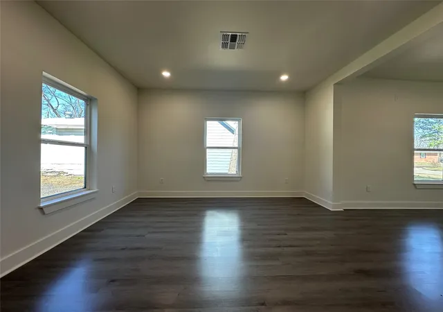 Homes for sale in Sulphur Springs, TX | 907 Davis St S, Sulphur Springs, TX 75482 | MLS# 21137912