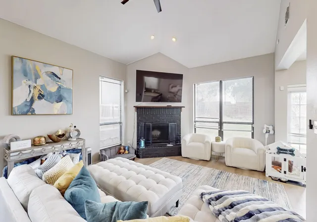 Photo 3 of Sale Pending at 8000 Arbor Ave, Fort Worth, TX 76116 | MLS# 21139067 | Listing updated on 2026-07-17