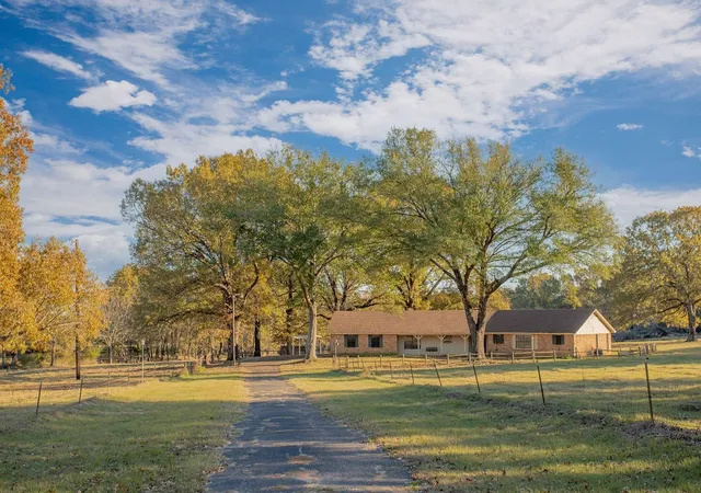 Photo 4 of House for sale at 12575 Fm 3271, Tyler, TX 75704 | MLS# 21139363 | Listing updated on 2026-07-24