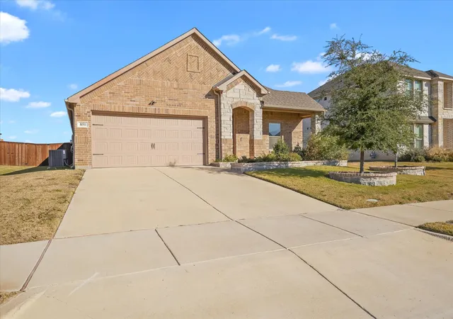 Homes for sale in Ferris, TX | 851 Rosebud Trl, Ferris, TX 75125 | MLS# 21139440