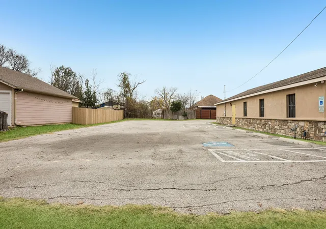 Photo 1 of Land for sale at 1734 Nomas St, Dallas, TX 75212 | MLS# 21138545 | Listing updated on 2026-10-02
