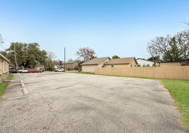 Photo 4 of Land for sale at 1734 Nomas St, Dallas, TX 75212 | MLS# 21138545 | Listing updated on 2026-10-02