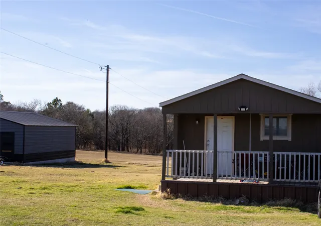 Photo 4 of Manufactured home for sale at 145 Firefly Dr, Springtown, TX 76082 | MLS# 21139406 | Listing updated on 2026-07-06