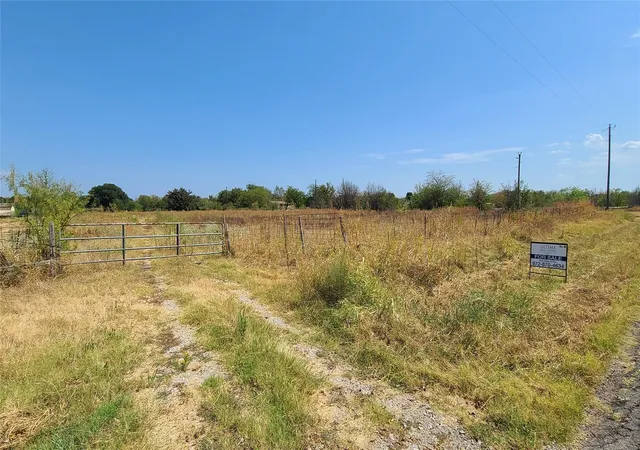 Photo 2 of Land for sale at 8895 County Road 3609, Quinlan, TX 75474 | MLS# 21139524 | Listing updated on 2026-07-06