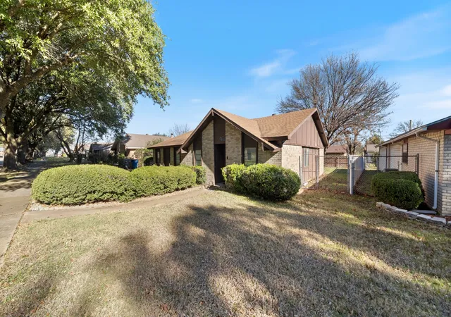 Homes for sale in Dallas, TX | 7020 Nandina Dr, Dallas, TX 75241 | MLS# 21141431