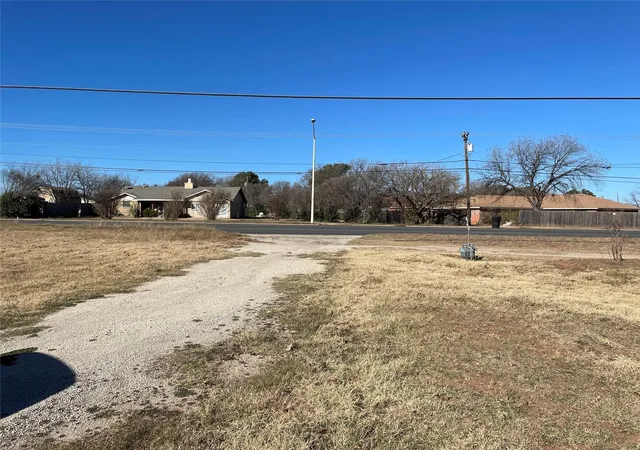 2nd image of 5619 Buffalo Gap Rd, Abilene, TX 79606 | MLS# 21141625