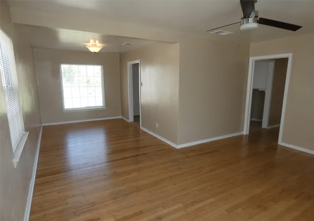 4th image of 11819 Broadmoor Dr, Dallas, TX 75218 | MLS# 21135652