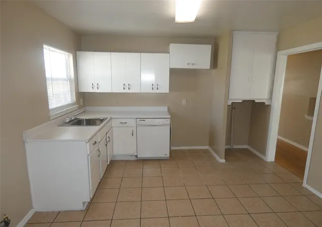 5th image of 11819 Broadmoor Dr, Dallas, TX 75218 | MLS# 21135652
