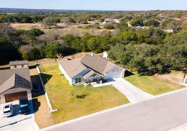 Photo 2 of Single family home for sale at 1610 Badger Ln, Lampasas, TX 76550 | MLS# 21131662 | Listing updated on 2026-08-21