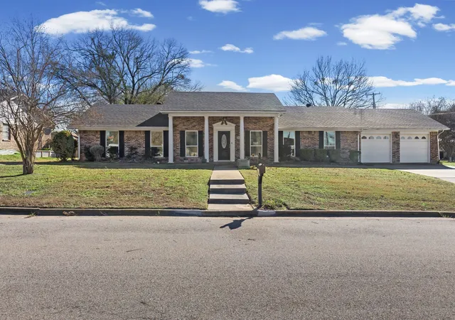 Photo 2 of Sale Pending at 601 Rasure Cir, Sulphur Springs, TX 75482 | MLS# 21141561 | Listing updated on 2026-07-22