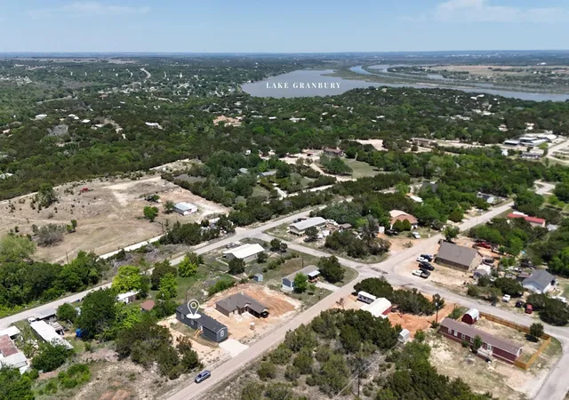 Photo 2 of Manufactured home for sale at 3408 Woodlake Dr, Granbury, TX 76048 | MLS# 21133412 | Listing updated on 2026-08-29