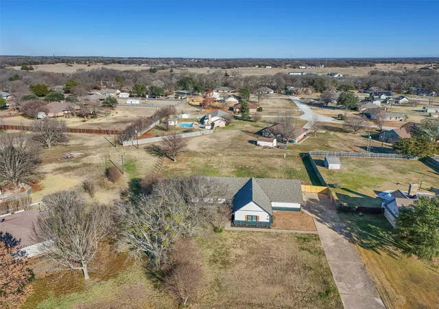 Homes for sale in Pottsboro, TX | 137 S Meadowbrook Dr, Pottsboro, TX 75076 | MLS# 21139065