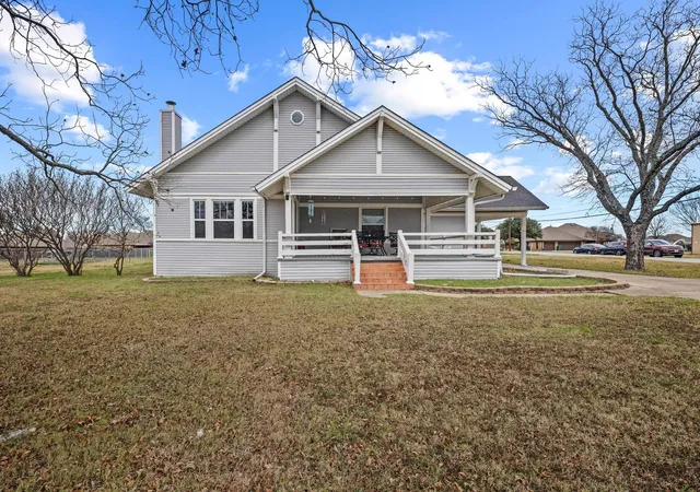 Homes for sale in Ferris, TX | 715 E 5th St, Ferris, TX 75125 | MLS# 21141071