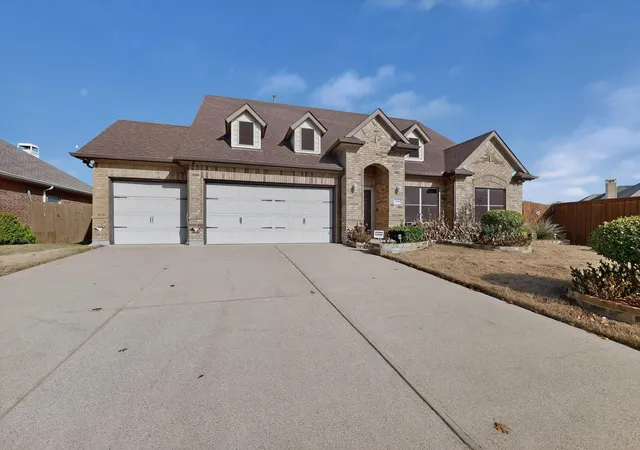 Photo 1 of Single family home for sale at 3020 Glenoaks Dr, Royse City, TX 75189 | MLS# 21138522 | Listing updated on 2026-08-04