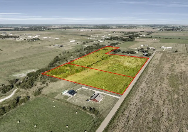 Photo 4 of Land for sale at Lot 1 Dry Branch Rd, Waxahachie, TX 75165 | MLS# 21141078 | Listing updated on 2026-07-23