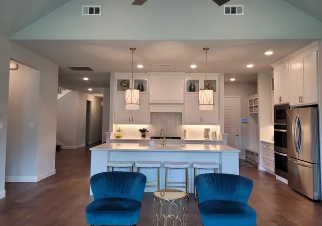 Photo 4 of Sale Pending at 8517 Campbell Dr, Rowlett, TX 75089 | MLS# 21142356 | Listing updated on 2026-09-29