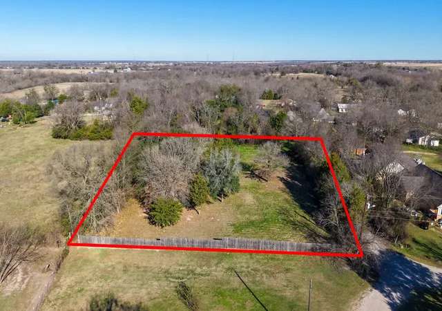Homes for sale in Kemp, TX | 210 Forest Ln, Kemp, TX 75143 | MLS# 21141835