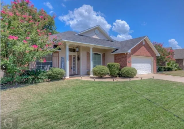 2nd image of 238 Avondale Ln, Bossier City, LA 71112 | MLS# 21142956