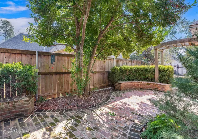 Photo 4 of Single family home for sale at 1069 Waters Edge Cir, Shreveport, LA 71106 | MLS# 21143165 | Listing updated on 2026-08-20