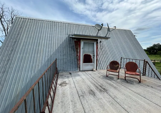 Photo 2 of Single family home for sale at 410 County Road 433, Mullin, TX 76864 | MLS# 21143622 | Listing updated on 2026-09-22