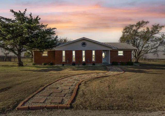 Photo 1 of Sale Pending at 891 Hcr 2124 Loop, Whitney, TX 76692 | MLS# 21143837 | Listing updated on 2026-08-28