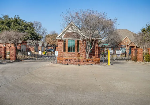 Homes for sale in Cedar Hill, TX | 119 Crestway Dr #22, Cedar Hill, TX 75104 | MLS# 21144064