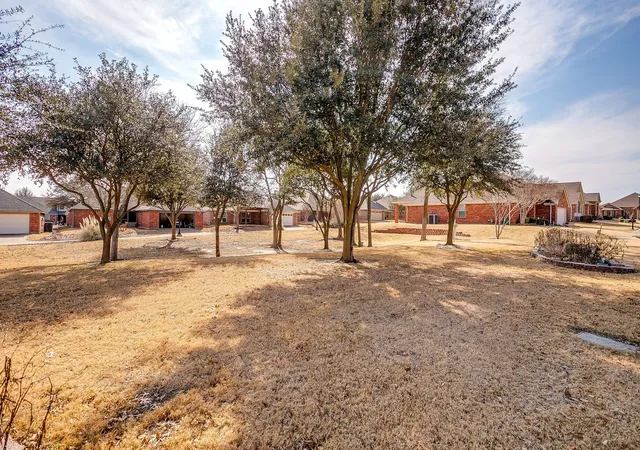 Homes for sale in Cedar Hill, TX | 119 Crestway Dr #22, Cedar Hill, TX 75104 | MLS# 21144064