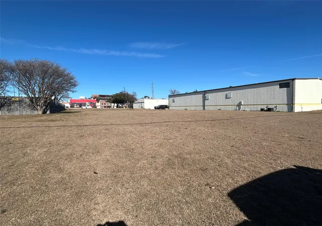 5th image of 3817 Industrial St, Rowlett, TX 75088 | MLS# 21144132