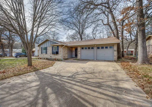 Homes for sale in Denison, TX | 2923 W Day St, Denison, TX 75020 | MLS# 21144336