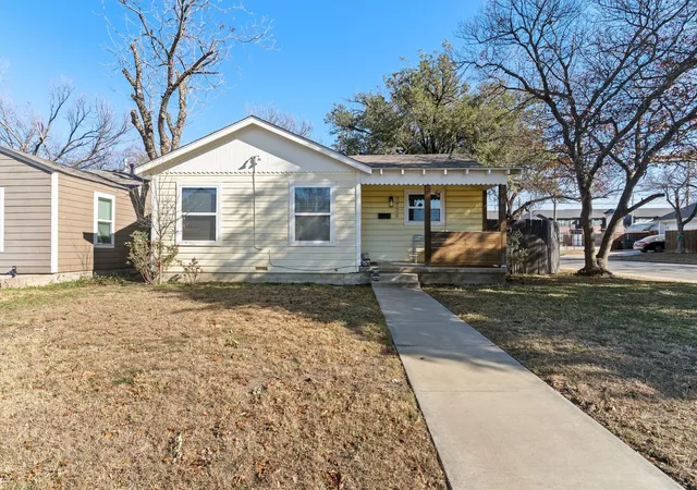 2nd image of 2739 Livingston Ave, Fort Worth, TX 76110 | MLS# 21143881