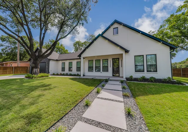 Photo 1 of Single family home for sale at 9842 Webb Chapel Rd, Dallas, TX 75220 | MLS# 21145179 | Listing updated on 2026-10-01