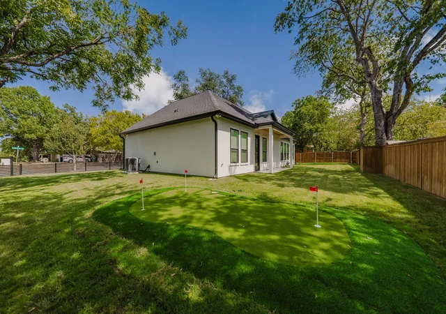 Photo 2 of Single family home for sale at 9842 Webb Chapel Rd, Dallas, TX 75220 | MLS# 21145179 | Listing updated on 2026-10-01