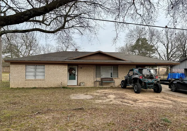 Homes for sale in Detroit, TX | 135 1st St Se, Detroit, TX 75436 | MLS# 21141862
