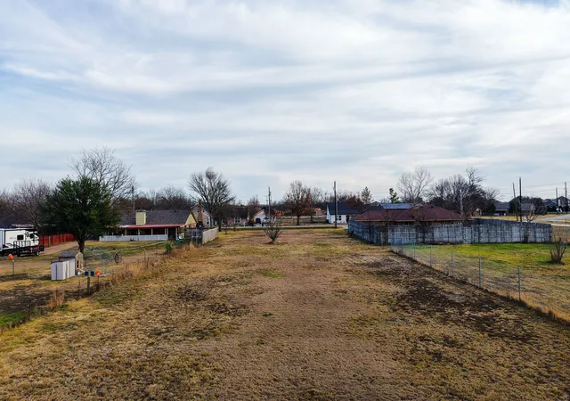 Photo 1 of Land for sale at 439 Wolf Run Ct, Lavon, TX 75166 | MLS# 21145645 | Listing updated on 2026-08-31