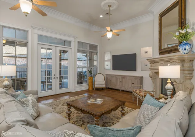 Photo 3 of Mansion for sale at 200 Evangeline Walk, Bossier City, LA 71111 | MLS# 21145714 | Listing updated on 2026-08-30