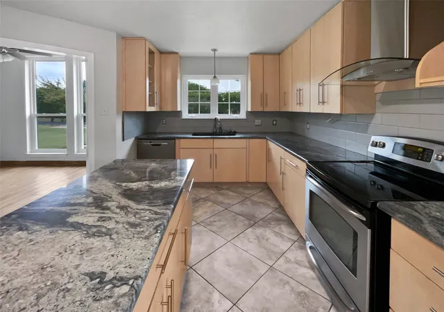 Photo 3 of Sale Pending at 3961 Joe Wilson Rd, Midlothian, TX 76065 | MLS# 21145691 | Listing updated on 2026-08-27