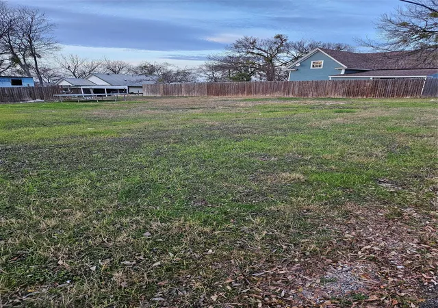 Homes for sale in Meridian, TX | Tbd Live Oak St, Meridian, TX 76665 | MLS# 21146010