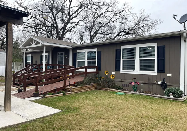 Photo 2 of Manufactured home for sale at 351 Club Lake Rd, Gate 2, Teague, TX 75860 | MLS# 21145236 | Listing updated on 2026-07-06