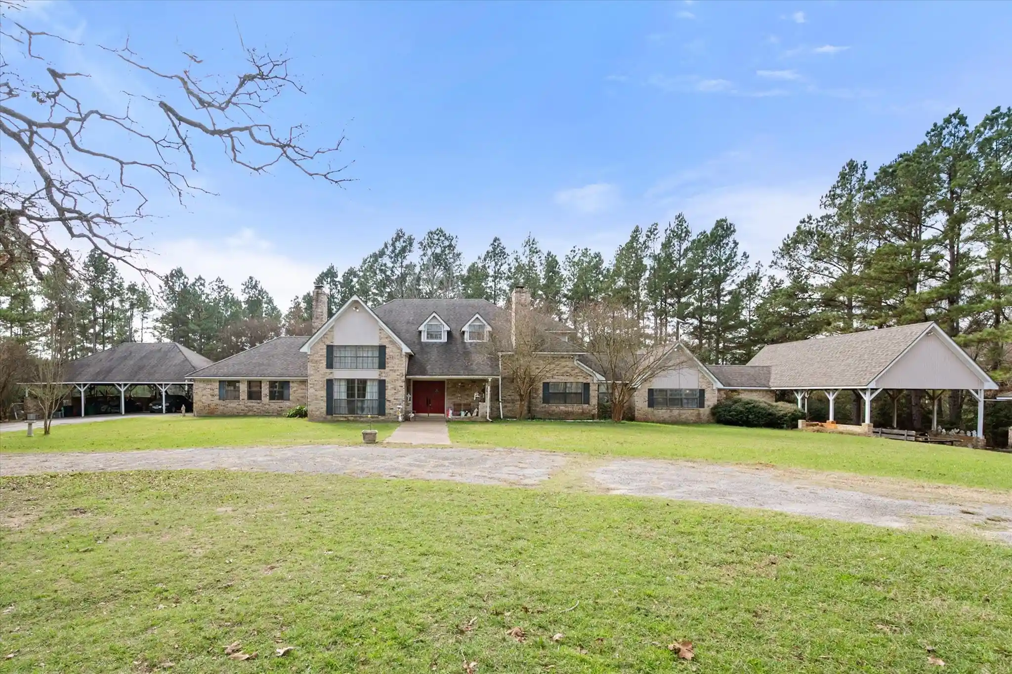 Photo 1 of Single family home for sale at 6951 E County Road 315, Buffalo, TX 75831 | MLS# 21146080 | Listing updated on 2026-10-13