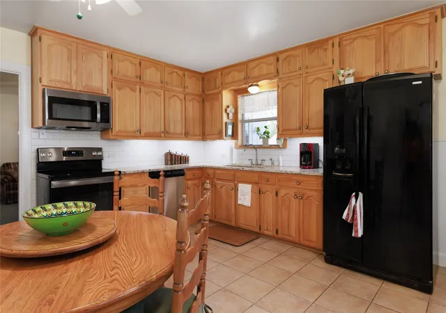 Homes for sale in Brady, TX | 805 W 15th St, Brady, TX 76825 | MLS# 21146160