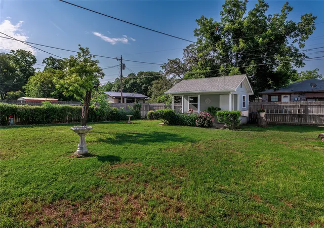 Homes for sale in Brady, TX | 805 W 15Th St, Brady, TX 76825 | MLS# 21146160