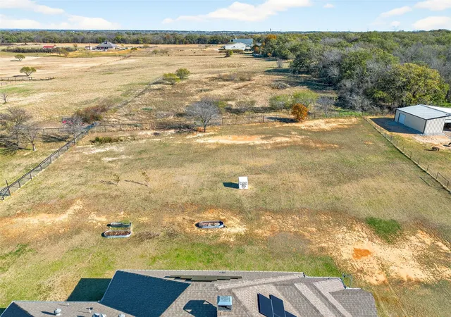 Homes for sale in Paradise, TX | 1081 County Road 3591, Paradise, TX 76073 | MLS# 21144582