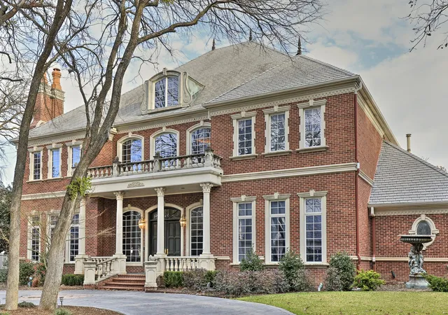 Photo 2 of Mansion for sale at 6805 Laurel Valley Dr, Fort Worth, TX 76132 | MLS# 21145608 | Listing updated on 2026-07-13