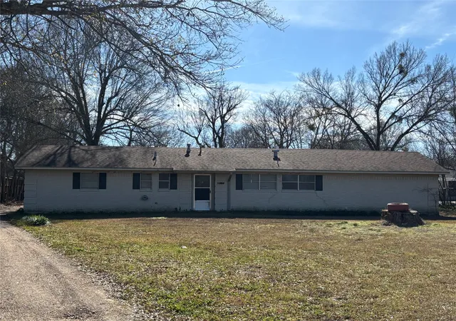 Homes for sale in Paris, TX | 1930 Fm 195, Paris, TX 75460 | MLS# 21145984